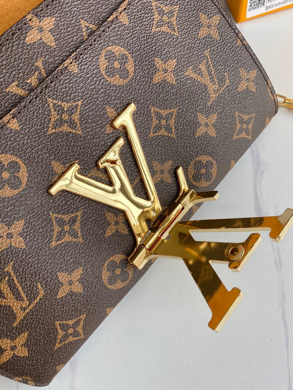 Luxury Look Gold Chain Wallet