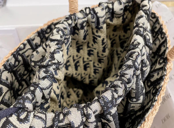 Chic Woven Straw Bucket Bag