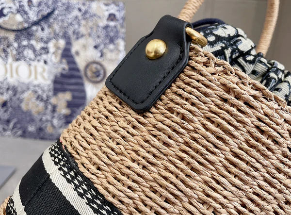 Chic Woven Straw Bucket Bag