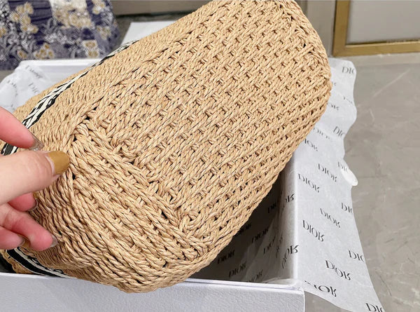 Chic Woven Straw Bucket Bag