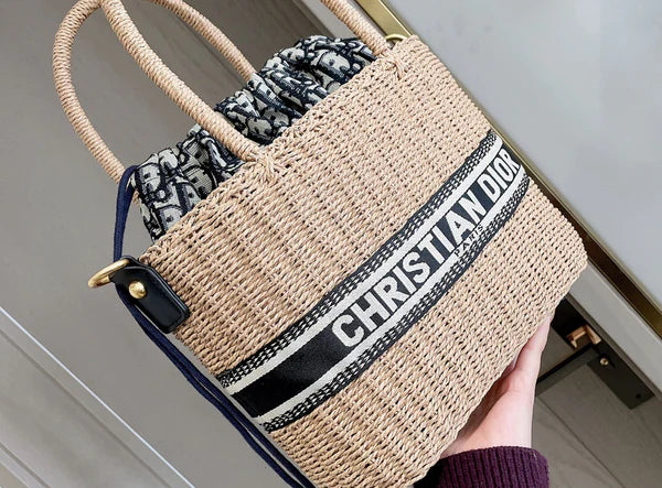 Chic Woven Straw Bucket Bag