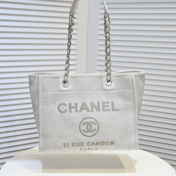 Elegant Canvas Chain Shoulder Tote