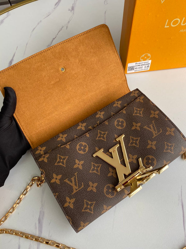 Luxury Look Gold Chain Wallet