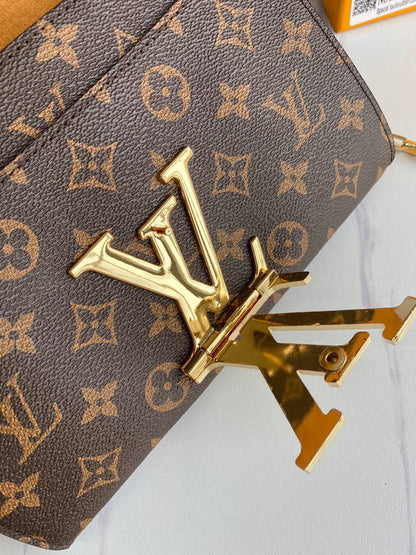 Luxury Look Gold Chain Wallet