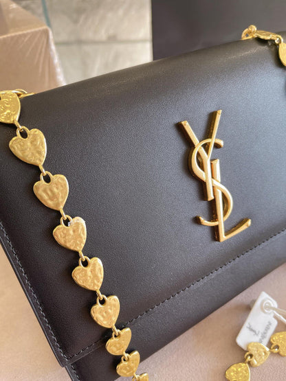 Black Desire Heart Chain Clutch Bag