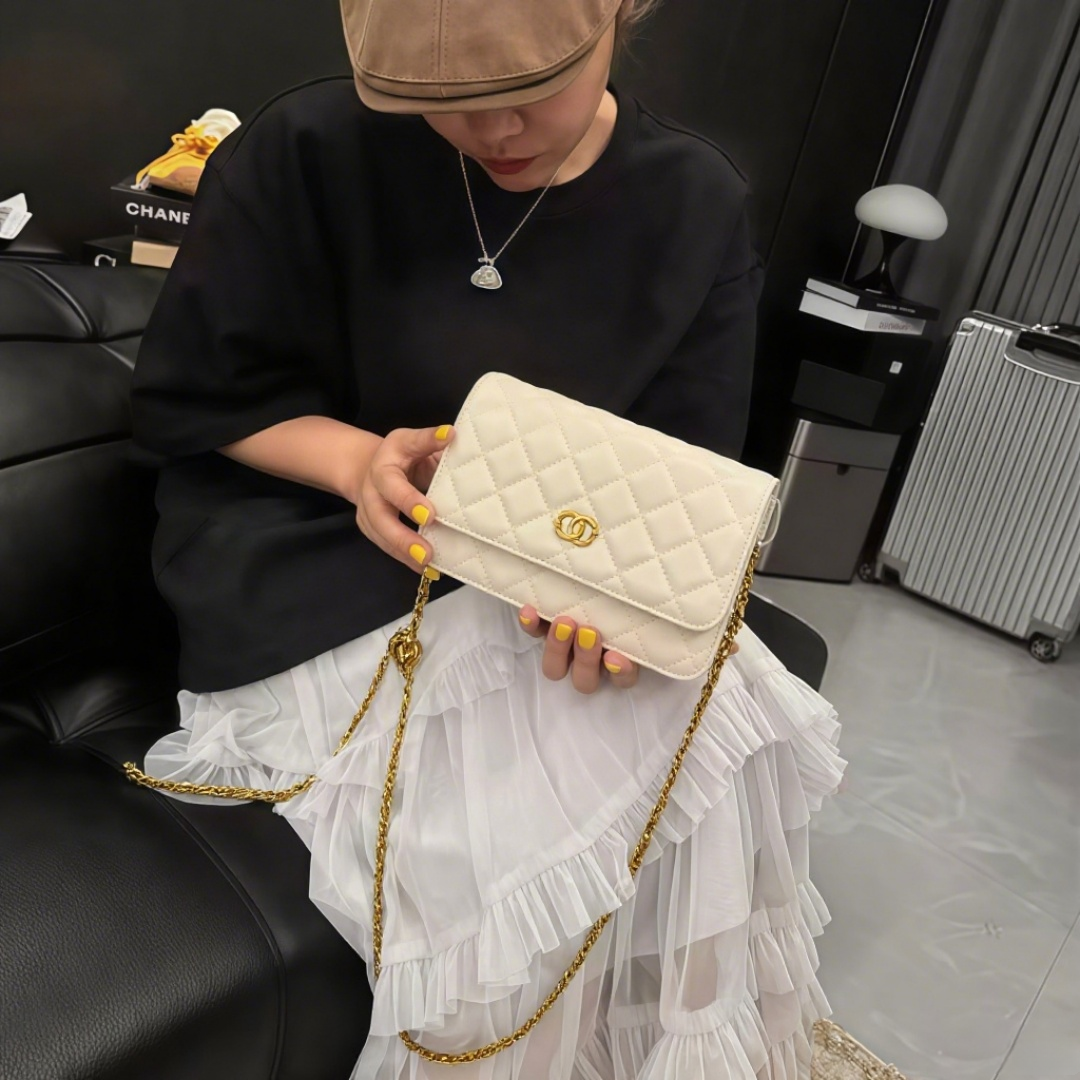 Chic Crossbody Bag Lightweight Daily Purse